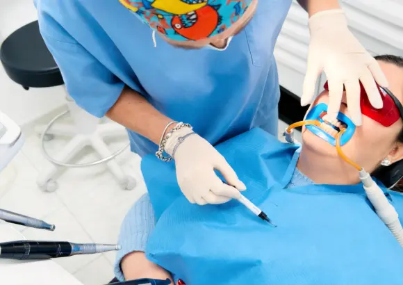 Sbiancamento dentale professionale a Cosenza
